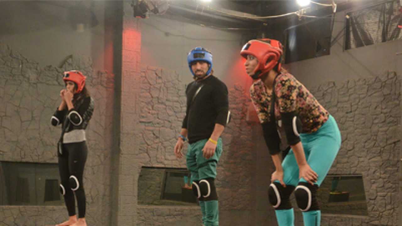Bigg boss 8: not sonali raut or dimpy mahajan but praneet bhatt is the new captain of the house