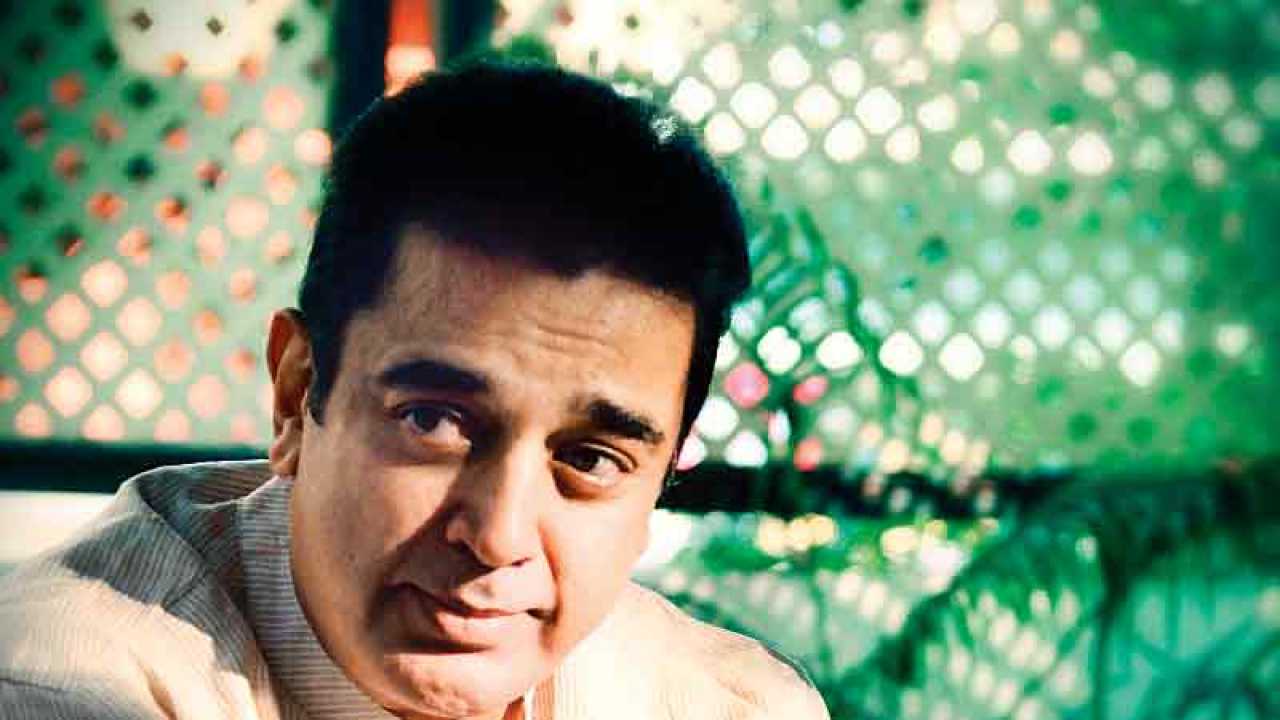 Kamal Haasan pays tributes to mentor Balachander Kamal Haasan pays tributes to mentor Balachander
