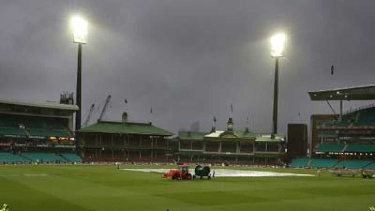 World Cup 2015 Australia V s Bangladesh match Delayed Due To Rain 