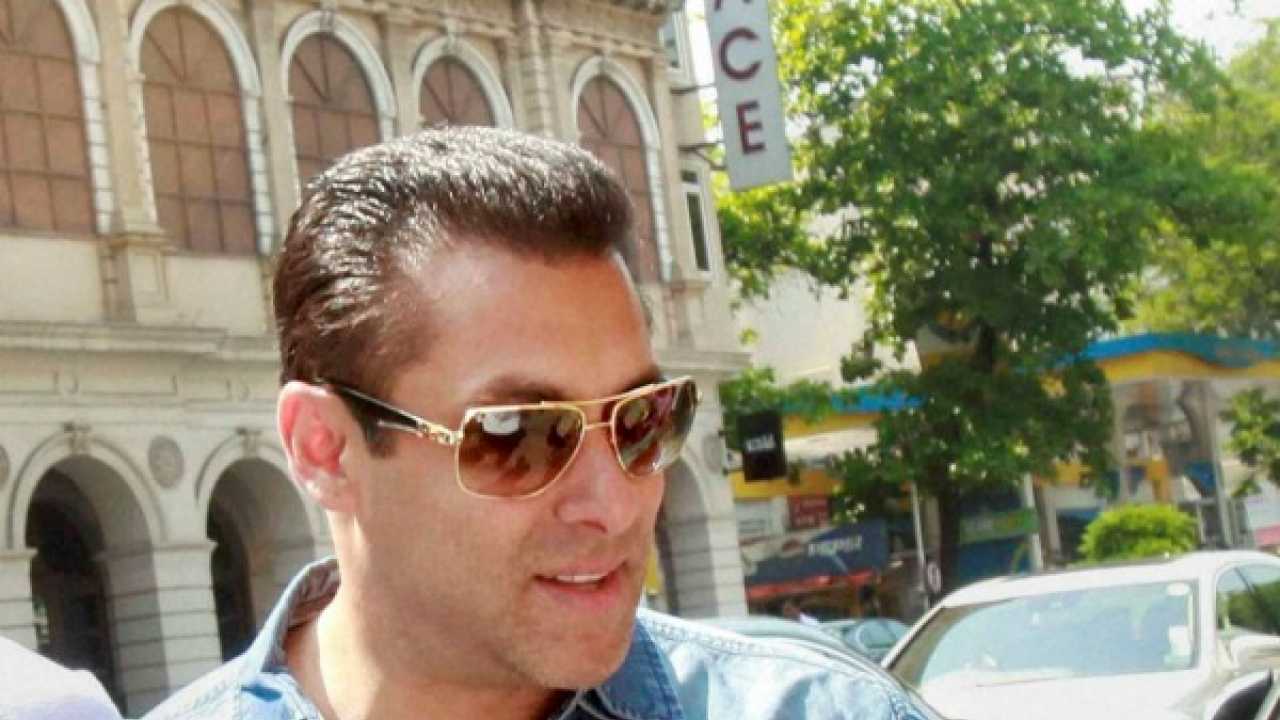 Salman Khan Xxx - Hit-and-run case: Salman Khan wasn't found after mishap, says cop who had  registered FIR in 2002