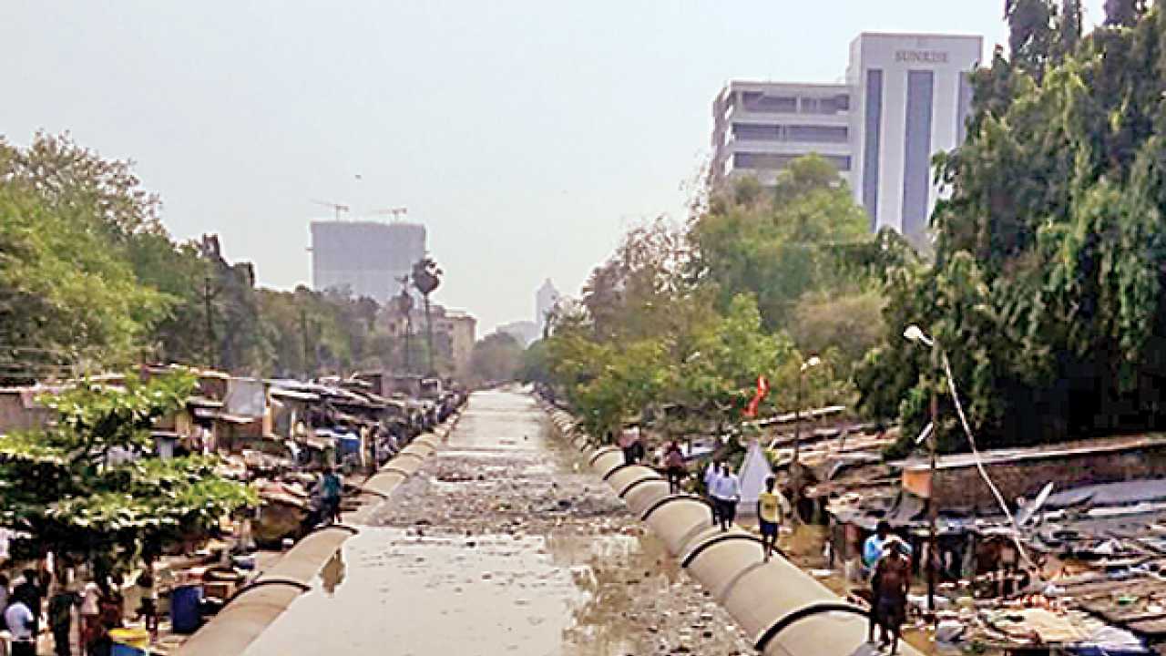 Water cut follows main pipeline burst