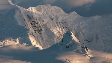 Different shades of Majestic Antarctic Mountain Peaks. Image Credit: Ankit Taparia