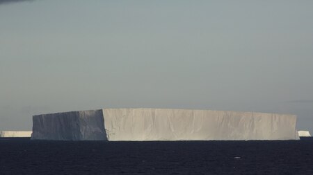 Disintegrated Tabular iceberg. Image Credit: Ankit Taparia