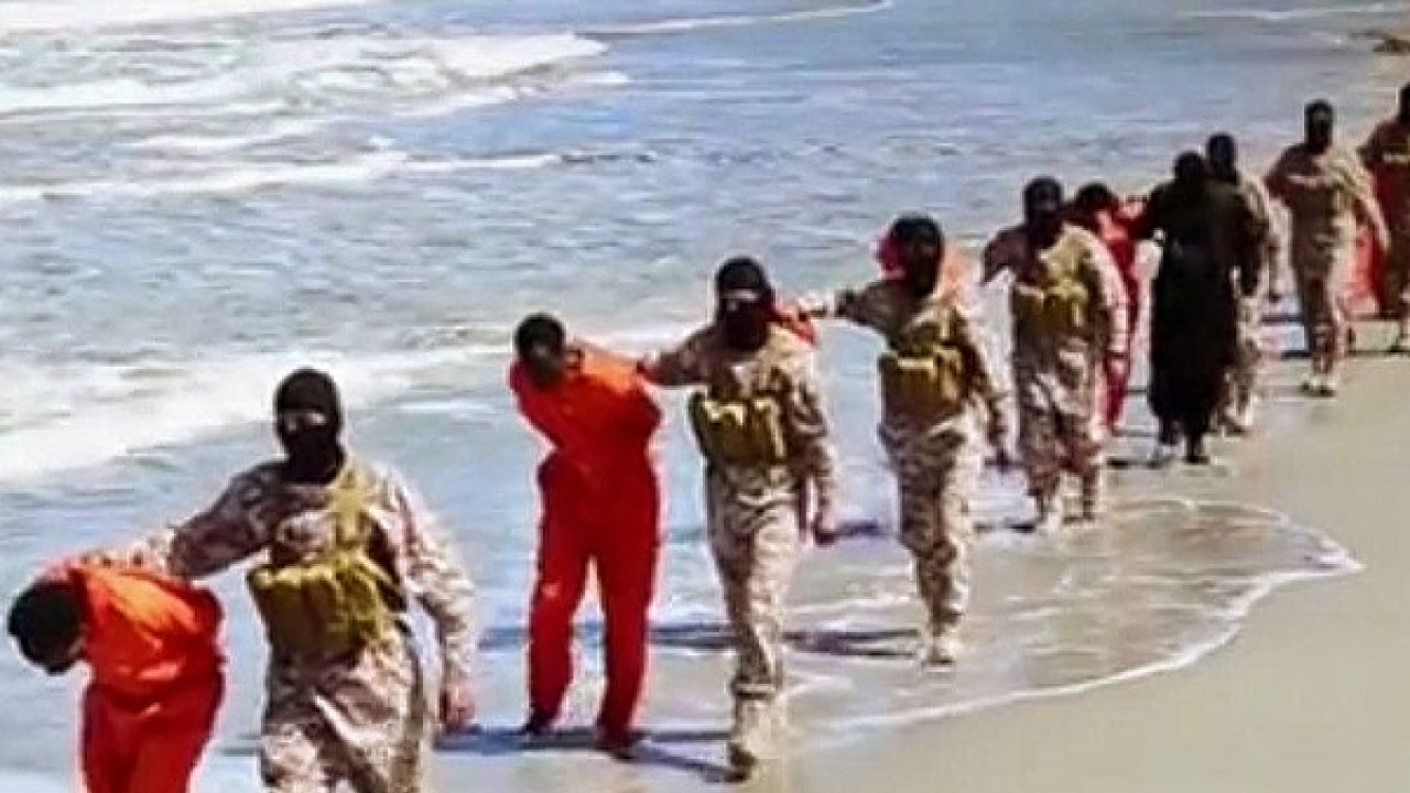 Purported Islamic State Video Shows Militants Shooting And Beheading ...