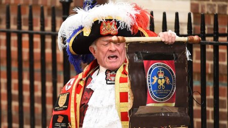 A Town Crier makes the announcement that Catherine, Duchess Of Cambridge has given birth to a baby girl, outside the Lindo Wing at St Mary's Hospital on May 2, 2015 in London, England.