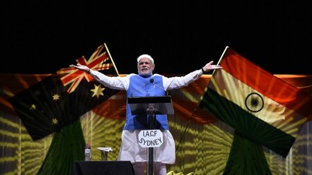Prime Minster of India Narendra Modi delivers an address at the Allphones Arena Olympic park in Sydney on November 17, 2014.