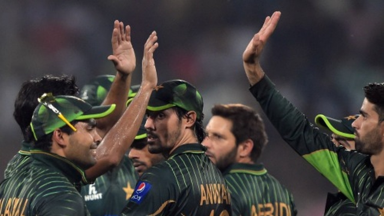 Pakistan Beat Zimbabwe In T-20 Thriller At Lahore; Marks Return Of ...