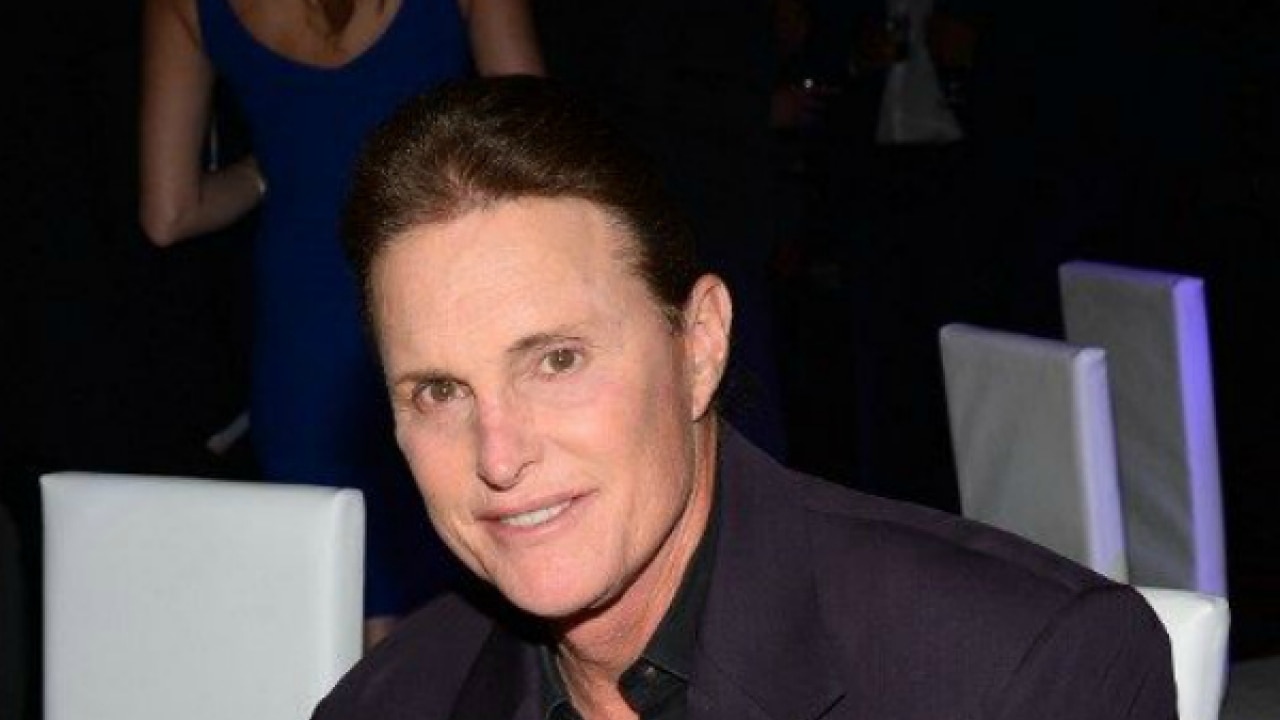 Jenner bruce pose vanity fair advise to wear in winter in 2019 Jenner bruce pose vanity fair forecast dress for everyday in 2019