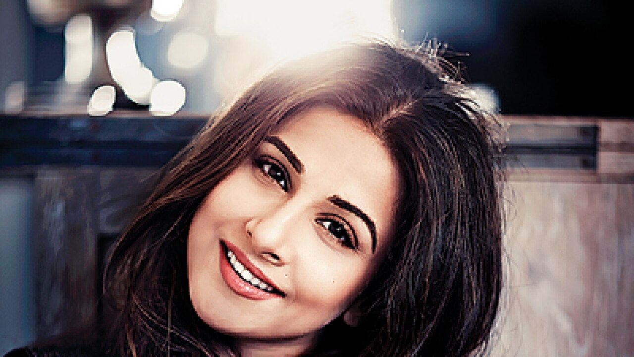 Vidya balan trained for two months with florist for 'humari adhuri kahani'