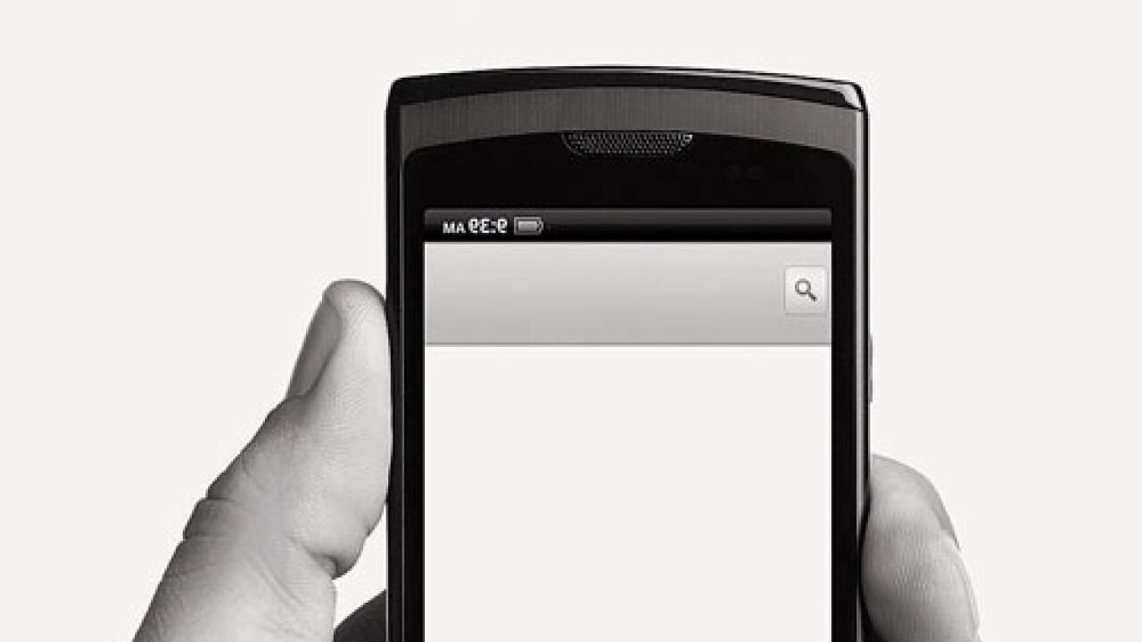 Man cons staffer of e-portal, flees with rs 43k phone