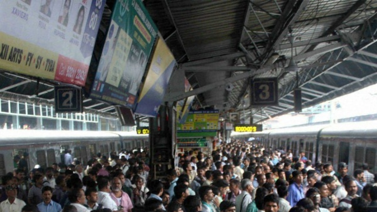 Central Railway Extends Help To Stranded Passengers As Trains Halted