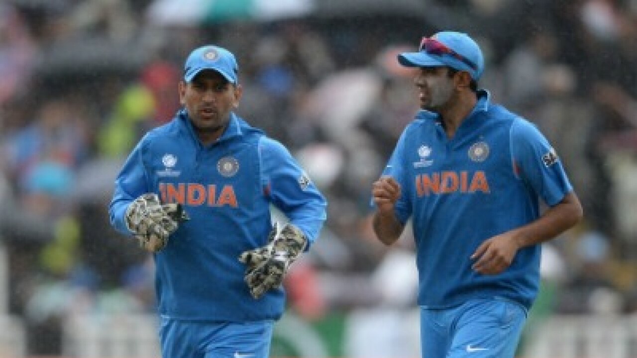 Ashwin backs 'beleaguered' Dhoni despite Bangladesh ODI series loss