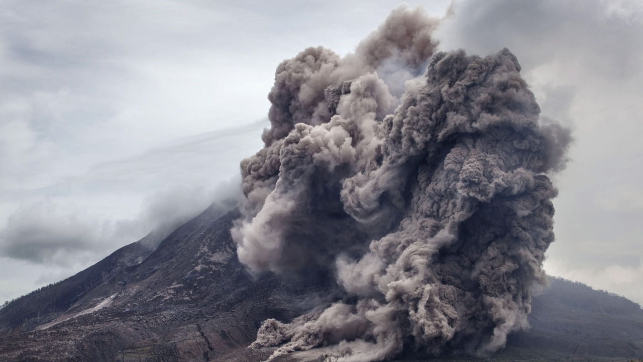 Japan: Small volcanic eruption closes parts of resort near Tokyo