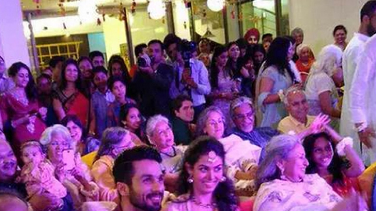 Just Married What The Tarot Card Predicts For Shahid Kapoor And Mira Rajput Your astrological birth chart (or natal chart) provides a description of your individual character, clarity about your soul's avenues for growth and personal evolution. shahid kapoor and mira rajput