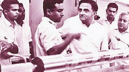 Young APJ Kalam in ISRO with Vikram Sarabhai
