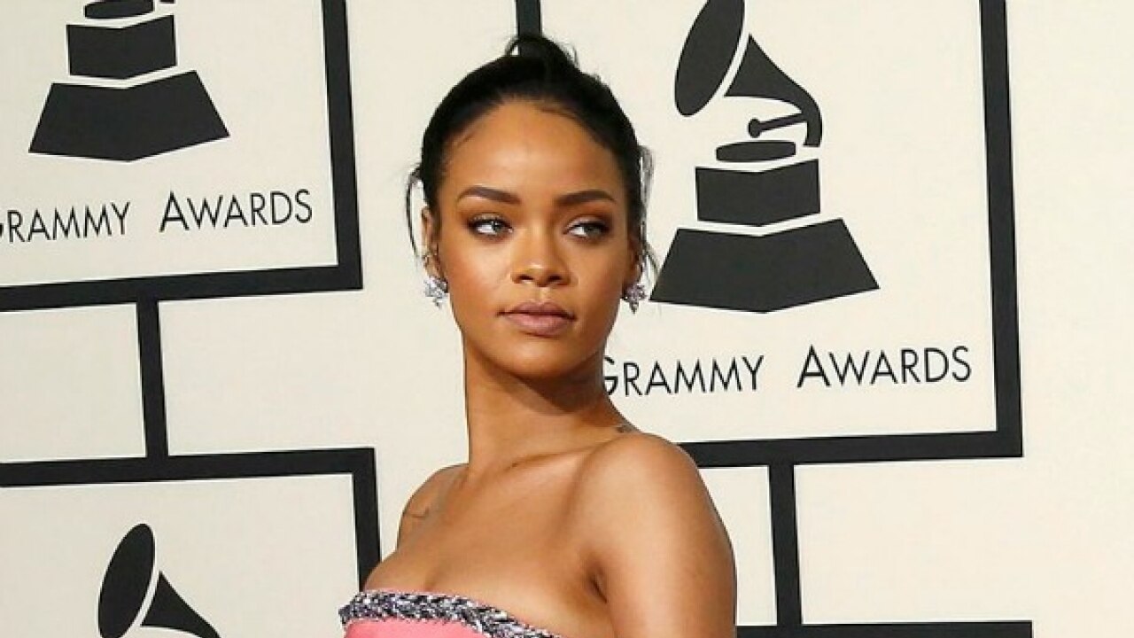 Rihanna Gets New Ankle Tattoo