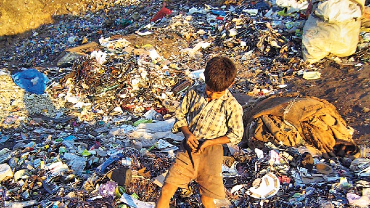 Ragpickers Highly stigmatised, but play vital roles in keeping cities