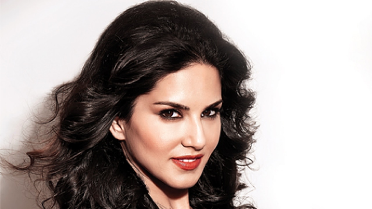 Xxx Sonaxi Sexy Vido - Move over Sonakshi Sinha, there's a new dubsmash queen in town - Sunny  Leone!