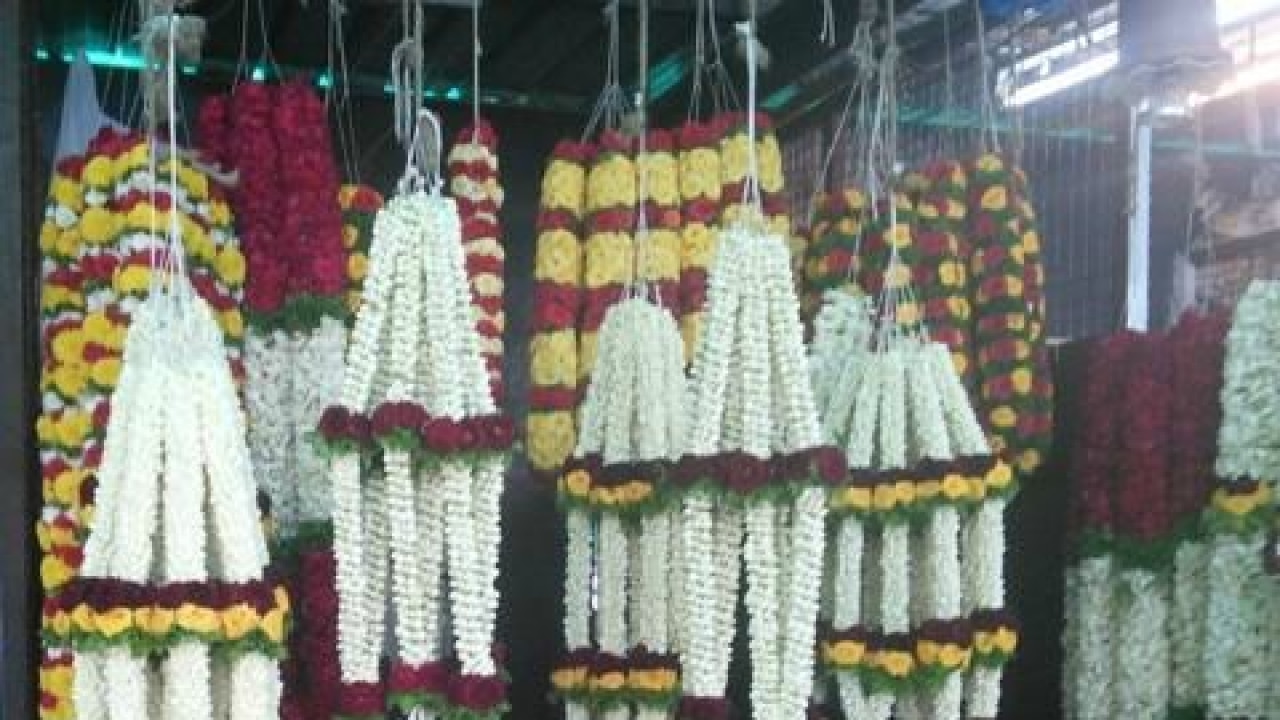 Bangalore Flower Prices Expected To Skyrocket As Onam Varmahalakshmi Festival Nears