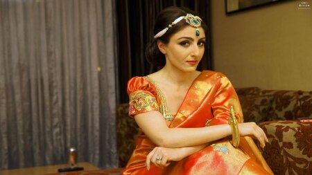 Soha looks royal in designer Jayanthi's collection