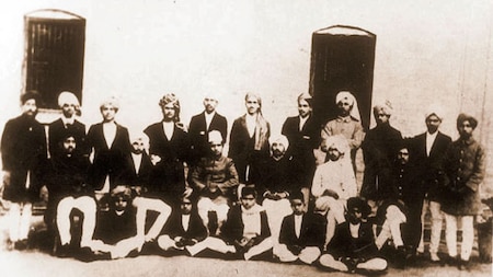 Bhagat Singh in his college years