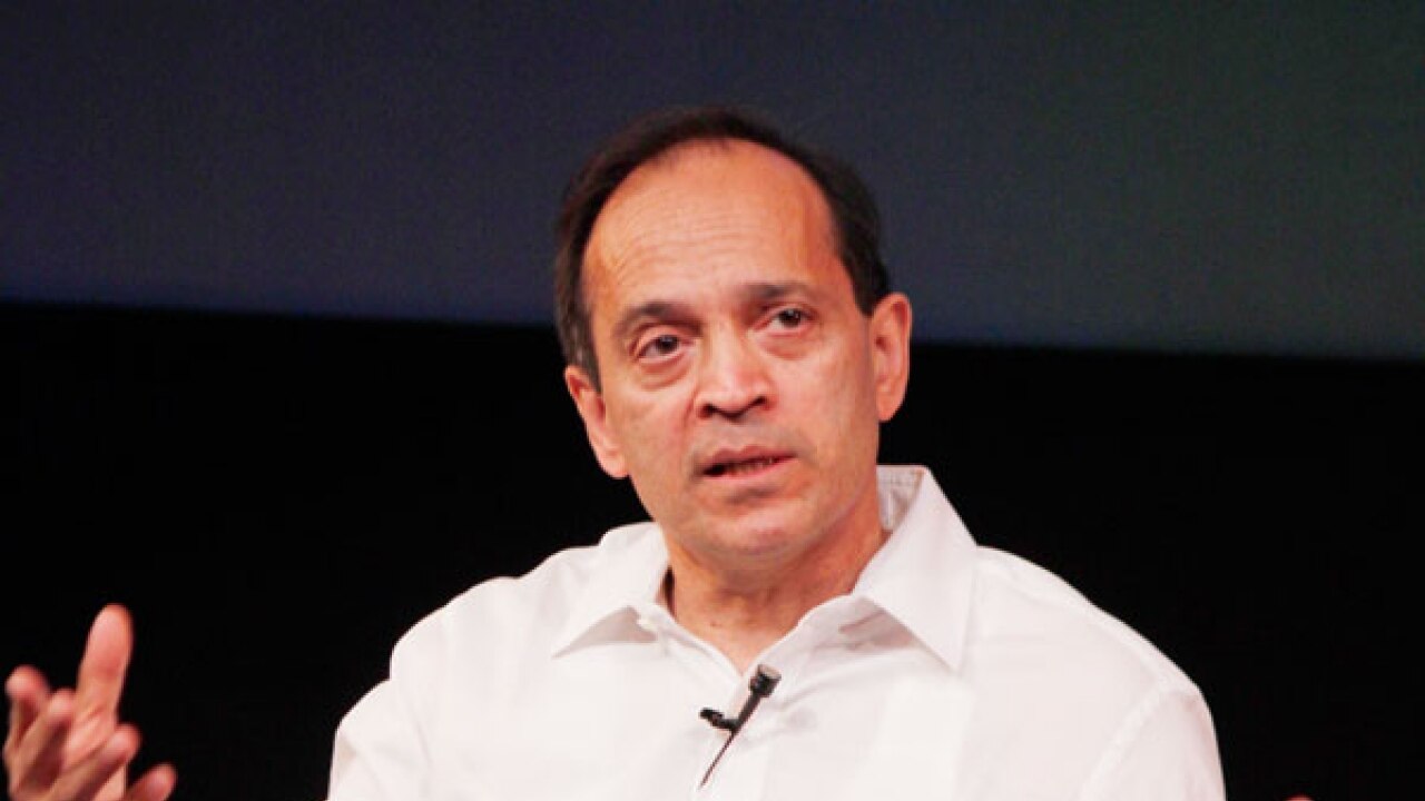 Author vikram seth comes out in support of sahitya akademi