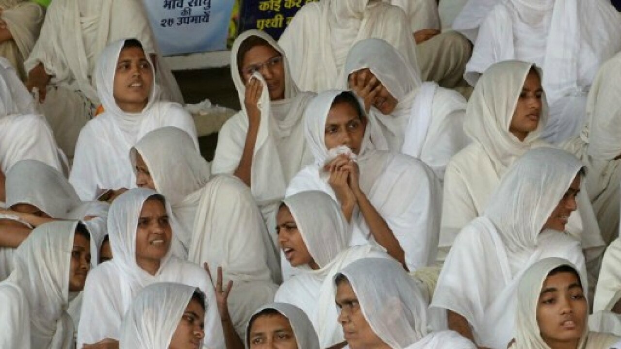 Mumbai 2 500 Years Later Jains To Fete A Monk For Fasting 423 Days