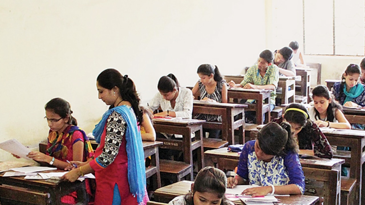 JNTUK B.Tech 1 2 R13 R10 Regular Supplementary Results 2015