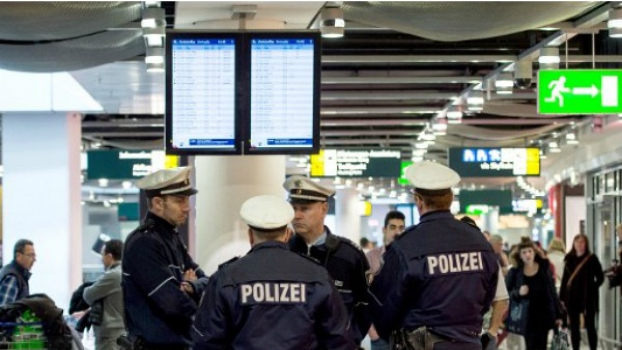 World War II bomb discovered at German airport, 7 flights cancelled