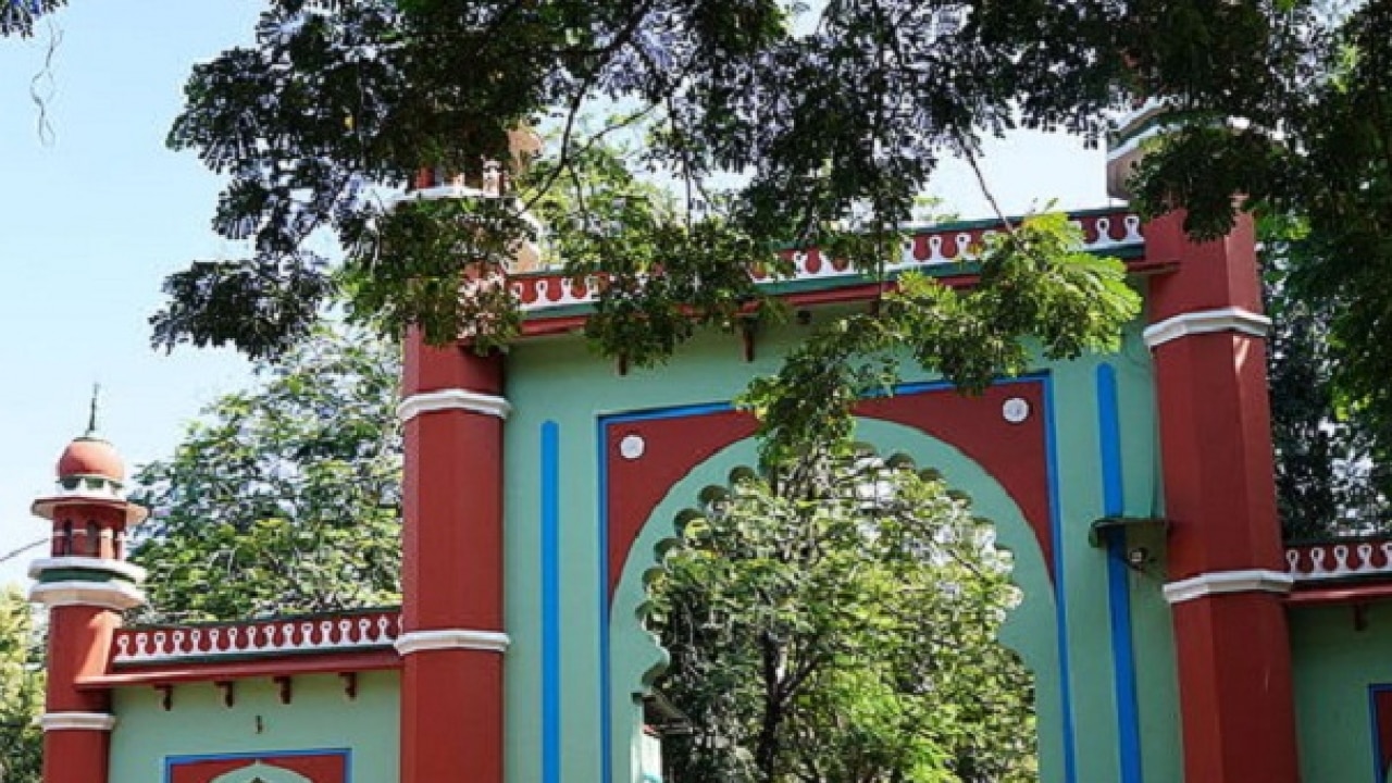 Kerala’s Farook College does not allow boys and girls to sit together