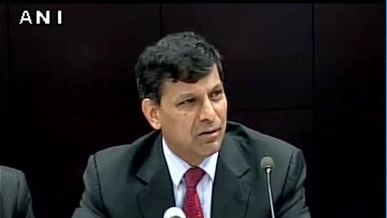Raghuram Rajan favors Yuan's addition to IMF's preferred international ...