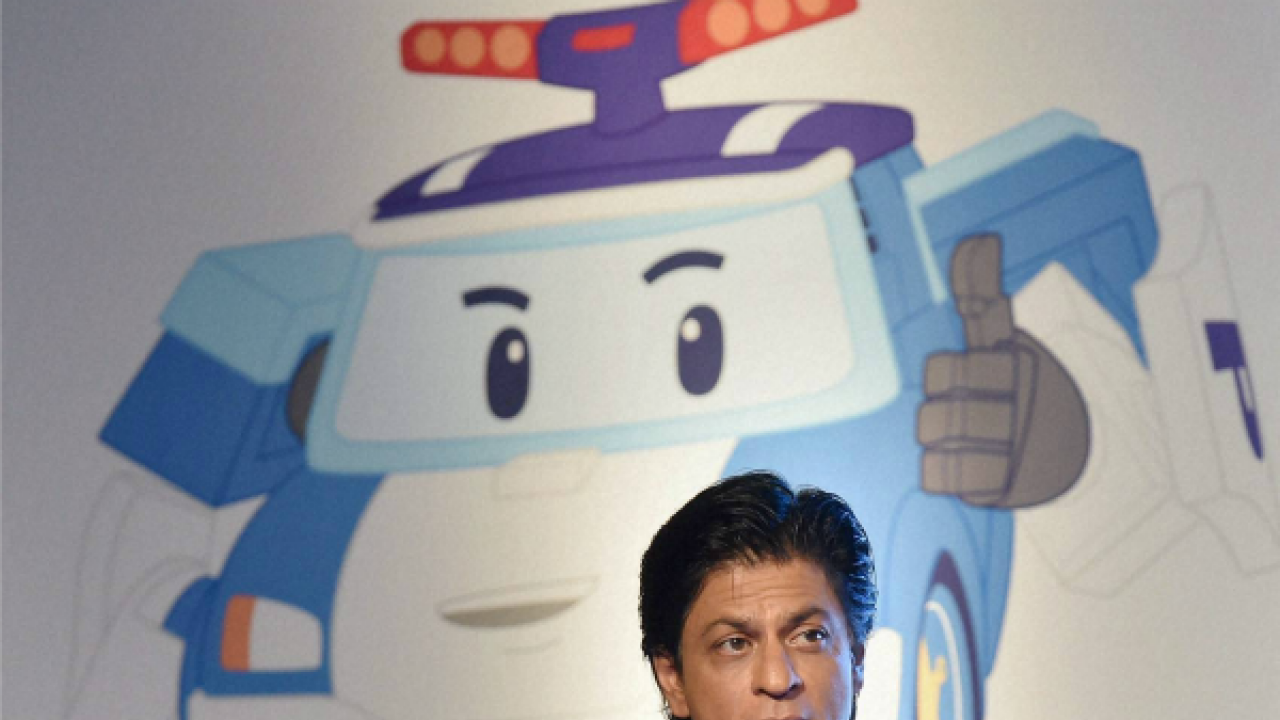 Shah Rukh Khan's advice on teaching road safety to kids is must read for all parents