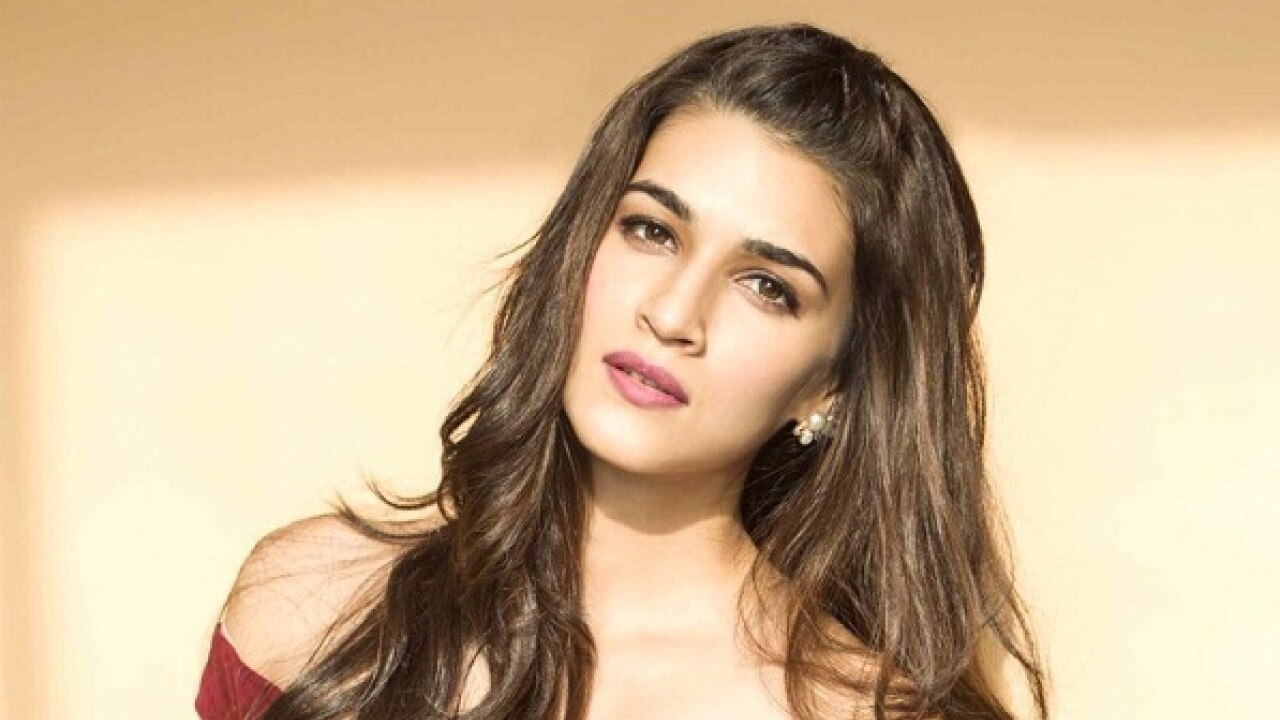 Kriti Sanon takes London by storm during 'Dilwale' promotions
