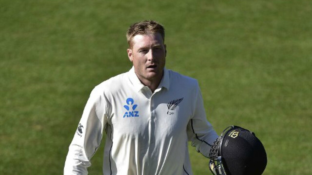 Martin Guptill century puts New Zealand in strong position against Sri Lanka