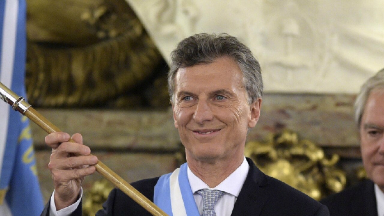 Argentinas Mauricio Macri Sworn In As President Ousting Peronists 1710