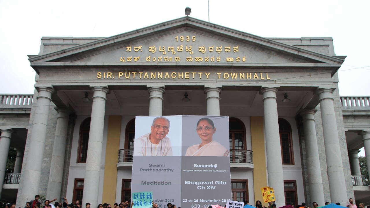 Masses gathered at the Town Hall