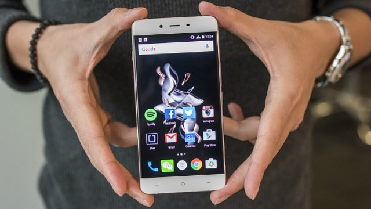 Unlock OnePlus X invites using Twitter’s ‘Flock to Unlock’