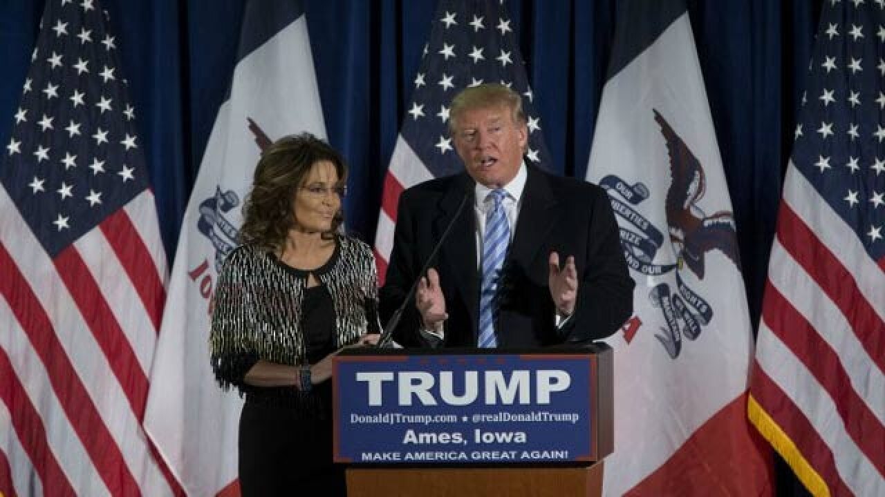 Former US VP candidate Sarah Palin endorses Donald Trump with a ...