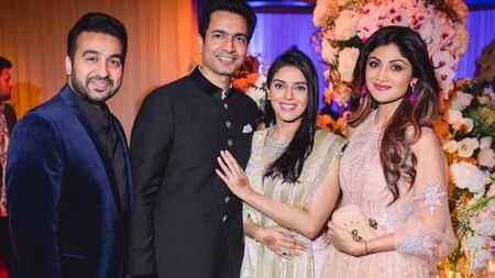 Kundra Family with the newly wed couple