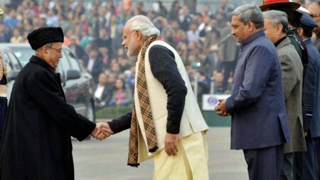 President Pranab Mukherjee received by Prime Minister Narendra Modi