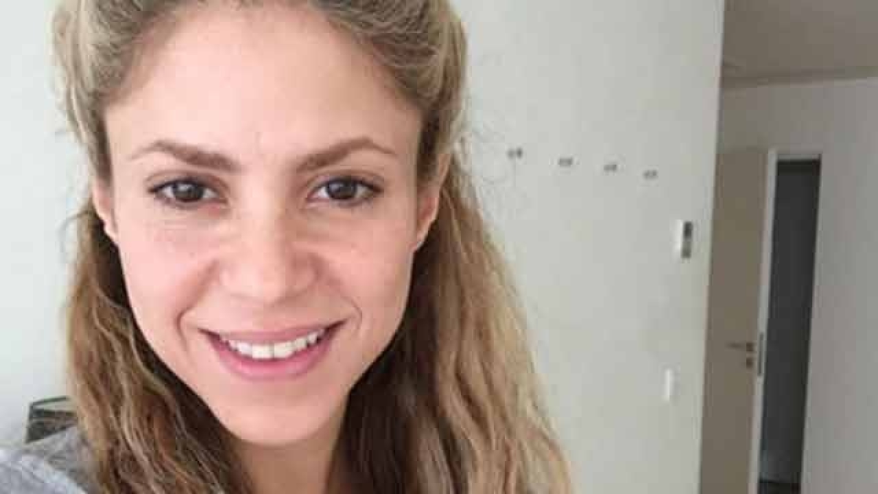 Shakira Celebrates Her 39th Birthday With No Makeup Selfie
