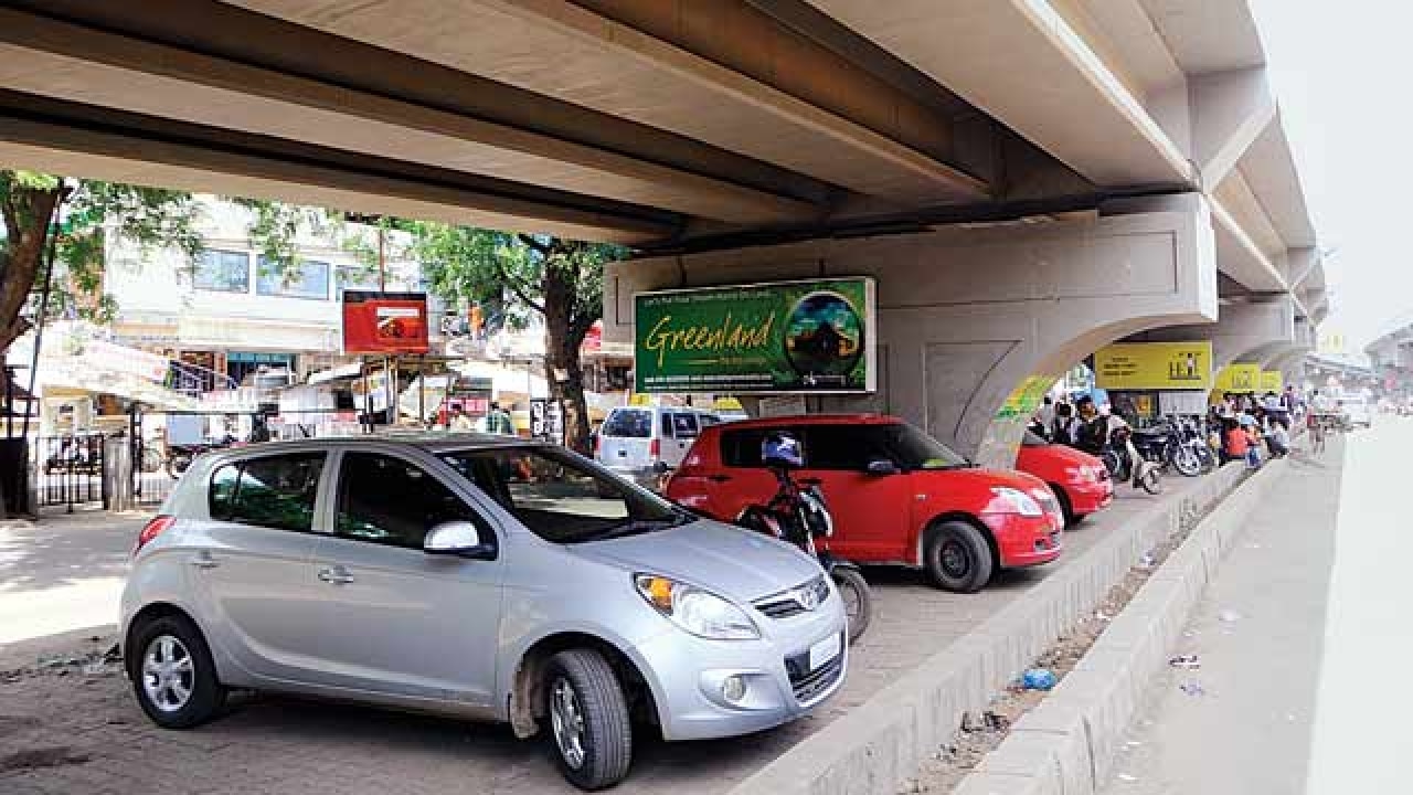 Residents oppose BMC's new parking policy tooth and nail