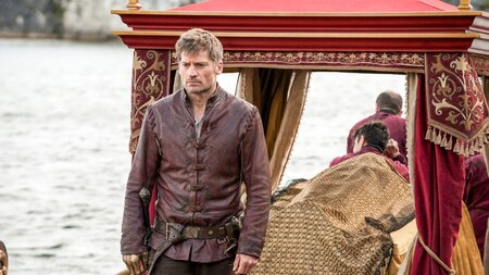 Jaime Lannister takes Myrcella's dead body to King's Landing
