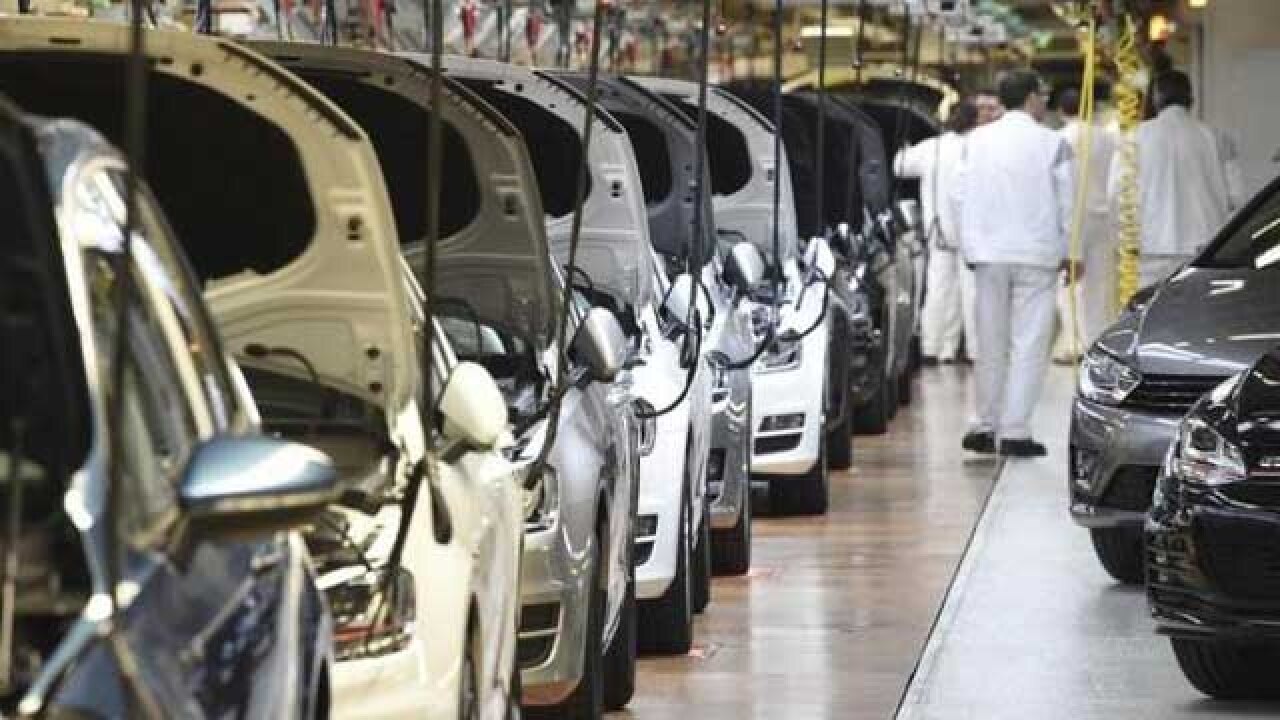 Volkswagen Emission Scandal Carmaker Faces Huge Us Lawsuit Over