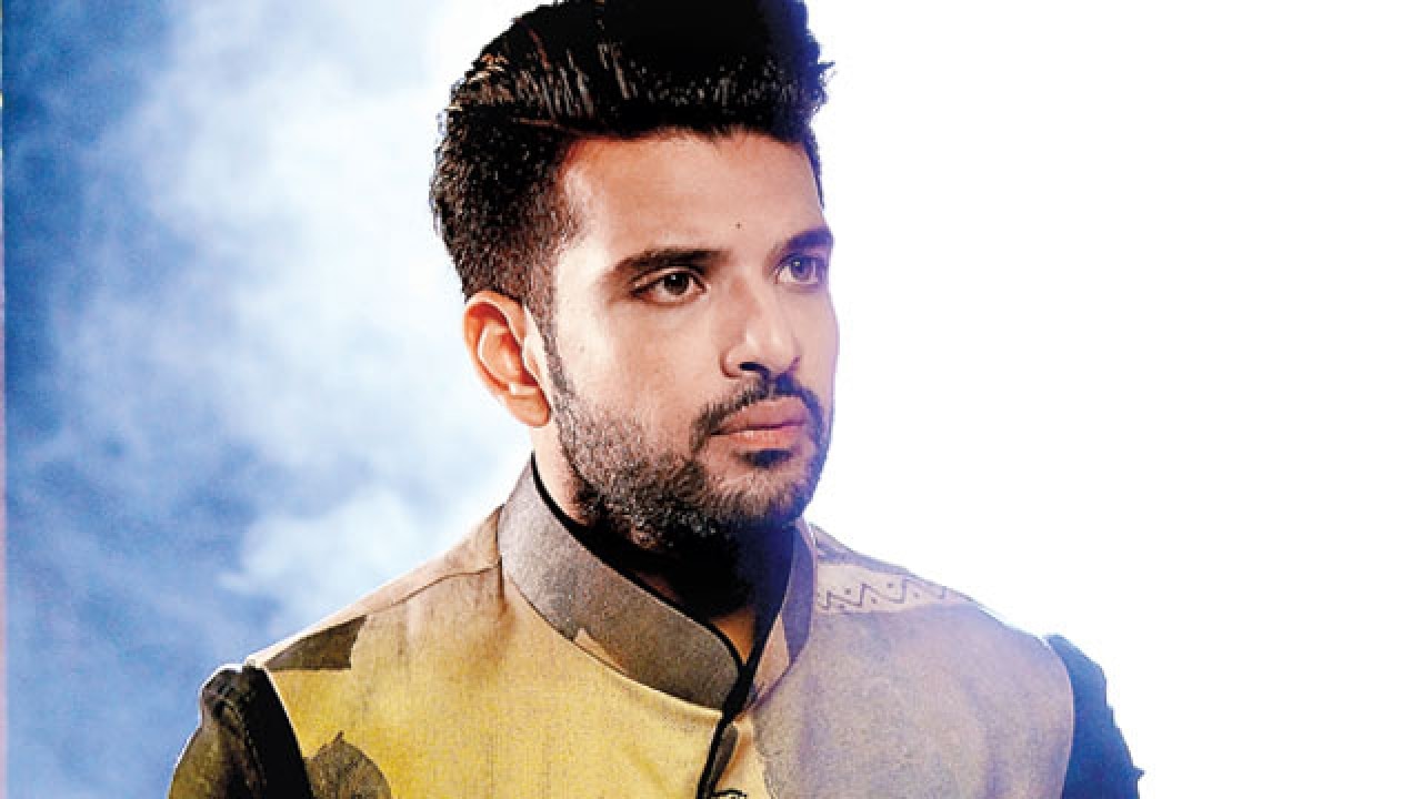 Celebrity Hairstyle of Karan Kundra from Official Trailer Dil Hi Toh Hai  2019  Charmboard