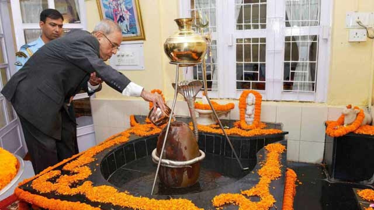 President Mukherjee celebrating Maha Shivaratri