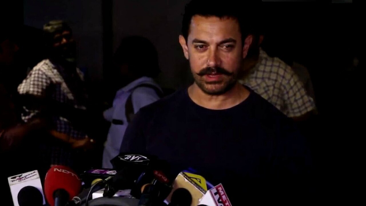 Few Things Never Change: You won't believe why Aamir Khan cried again!