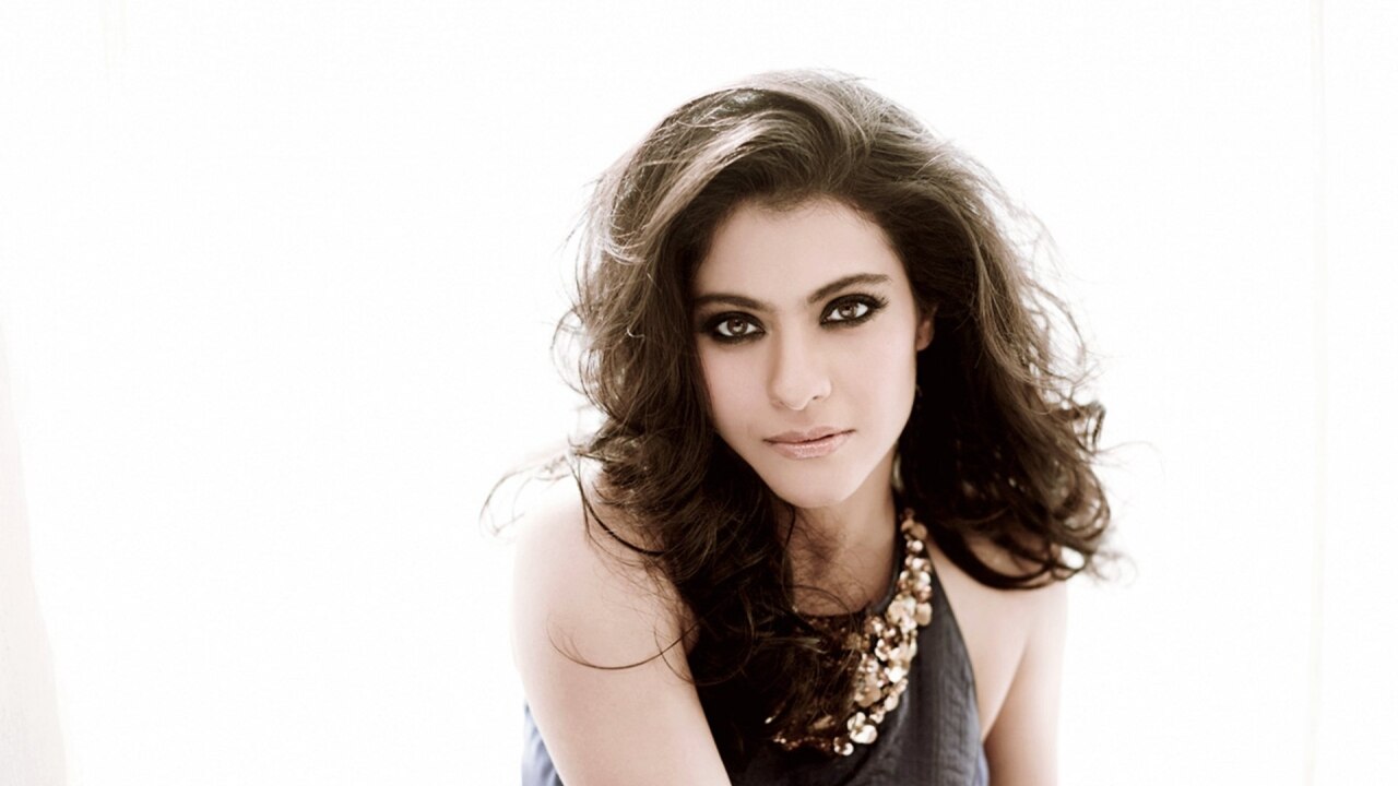 Kajol shares cute picture with her daughter nysa!