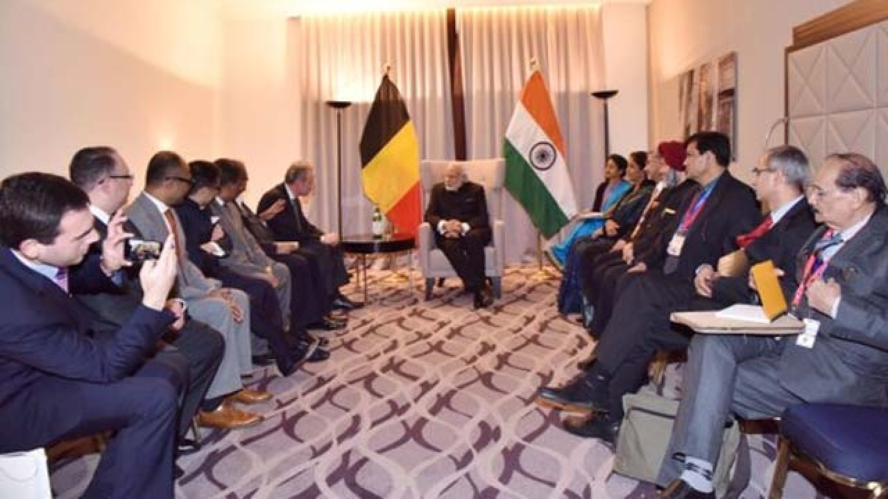 Modi In Brussels PM Meets Indian Diamond Traders Fro