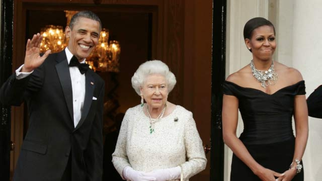 Barack Obama, Michelle Obama to dine with Queen Elizabeth II during UK ...